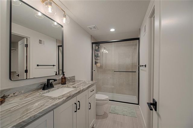 10313 W 151 Place, Overland Park, KS 66221