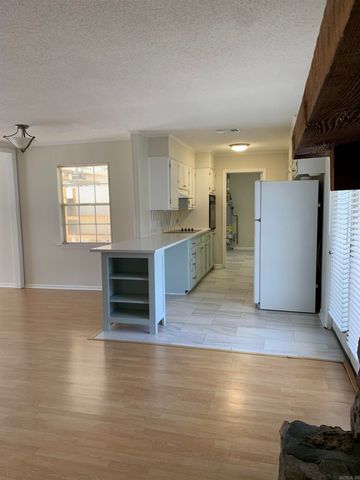 1912 Fairmont Drive, Benton, AR 72015