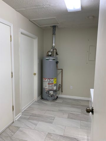 1912 Fairmont Drive, Benton, AR 72015