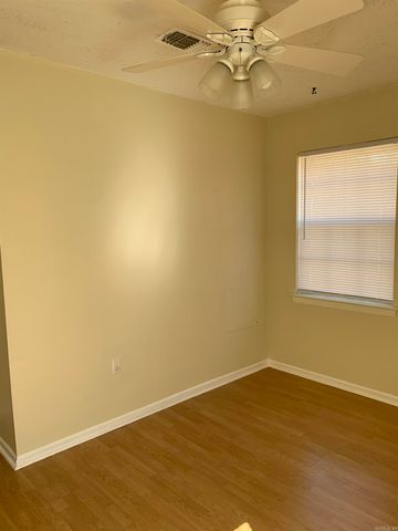 1912 Fairmont Drive, Benton, AR 72015