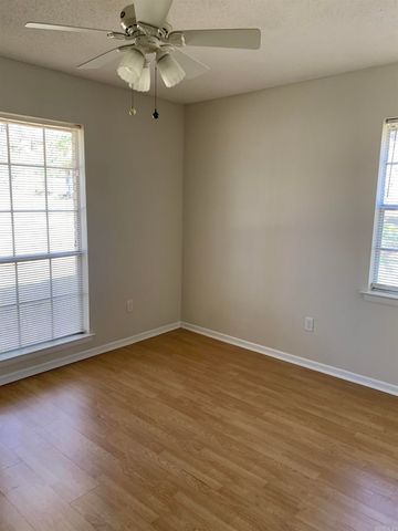 1912 Fairmont Drive, Benton, AR 72015