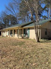1912 Fairmont Drive, Benton, AR 72015