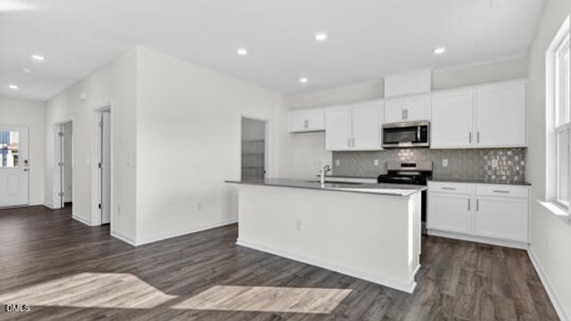 836 Comice Pear Way, Willow Springs, NC 27592