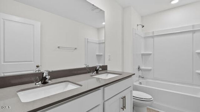 836 Comice Pear Way, Willow Springs, NC 27592