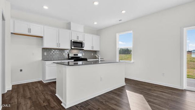 836 Comice Pear Way, Willow Springs, NC 27592