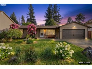 892 Ne 28TH St, Gresham, OR 97030