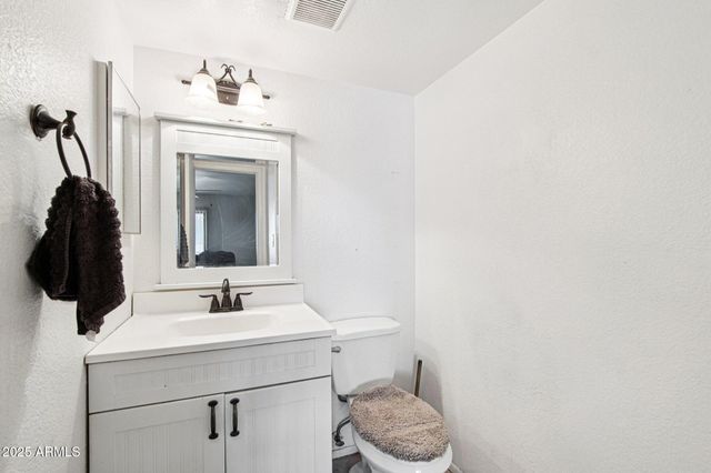 2121 S PENNINGTON -- 47, Mesa, AZ 85202