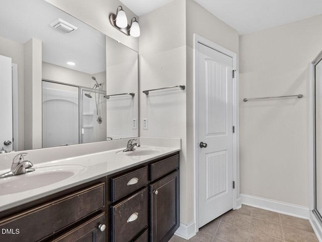 46 E Porthaven Way, Clayton, NC 27527