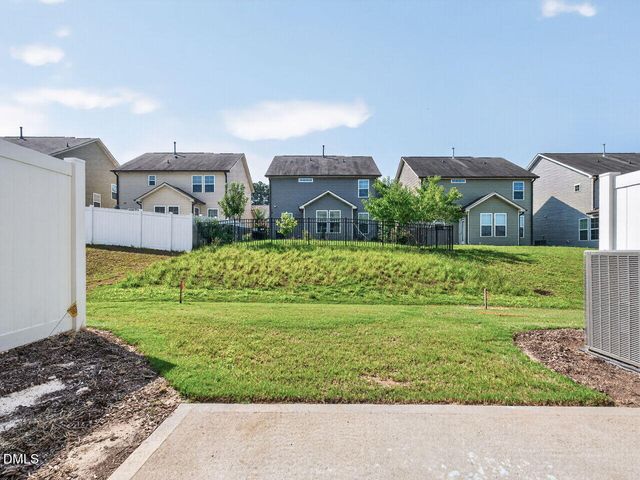 46 E Porthaven Way, Clayton, NC 27527