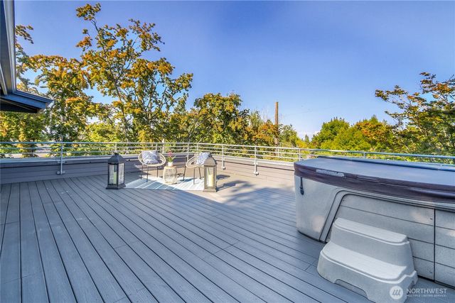 1942 7th Avenue W, Seattle, WA 98119