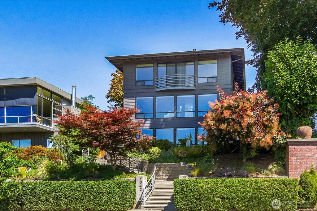 1942 7th Avenue W, Seattle, WA 98119