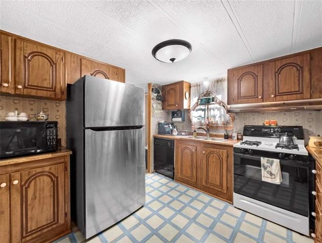 451 Weldon Lake Road, Milner, GA 30257