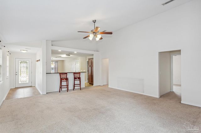 5933 Dunridge Dr, Pace, FL 32571