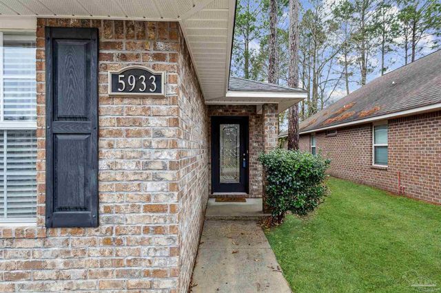 5933 Dunridge Dr, Pace, FL 32571