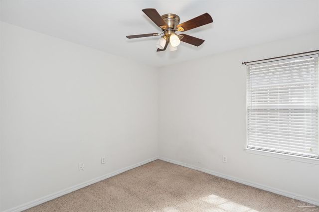 5933 Dunridge Dr, Pace, FL 32571