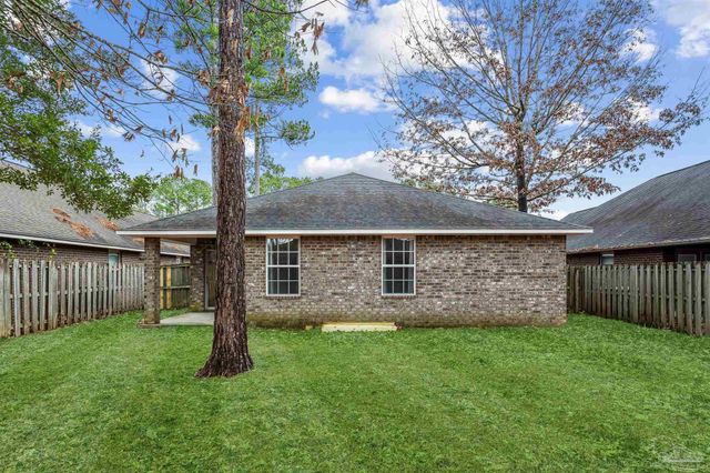 5933 Dunridge Dr, Pace, FL 32571