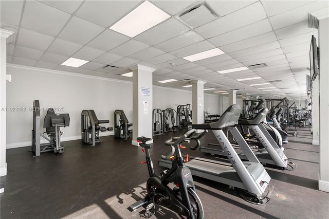 7135 Collins Ave PH31, Miami Beach, FL 33141