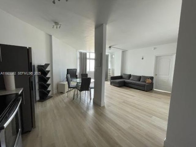 7135 Collins Ave PH31, Miami Beach, FL 33141