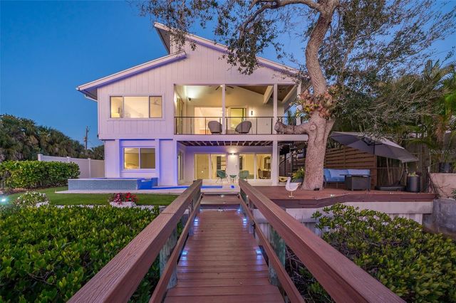 4938 COMMONWEALTH DRIVE, Sarasota, FL 34242