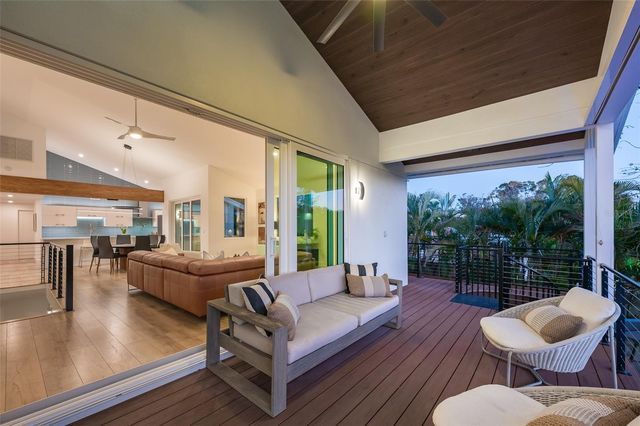 4938 COMMONWEALTH DRIVE, Sarasota, FL 34242