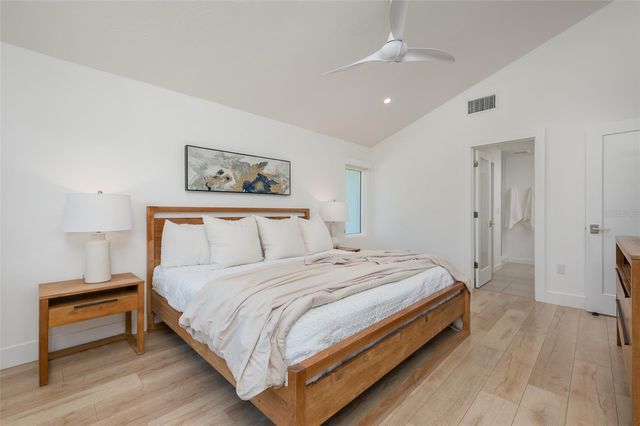 4938 COMMONWEALTH DRIVE, Sarasota, FL 34242