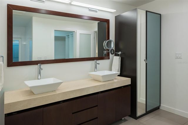 4938 COMMONWEALTH DRIVE, Sarasota, FL 34242