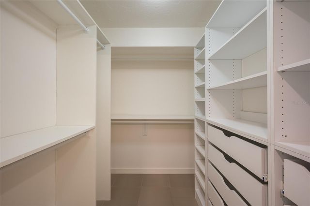 4938 COMMONWEALTH DRIVE, Sarasota, FL 34242