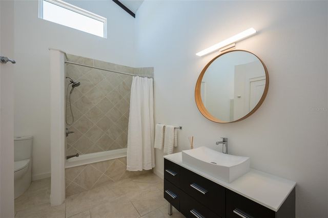 4938 COMMONWEALTH DRIVE, Sarasota, FL 34242