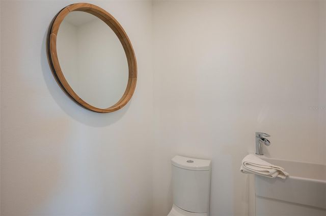 4938 COMMONWEALTH DRIVE, Sarasota, FL 34242