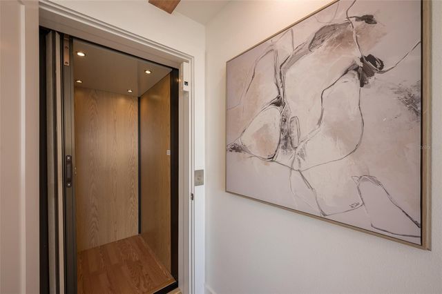 4938 COMMONWEALTH DRIVE, Sarasota, FL 34242