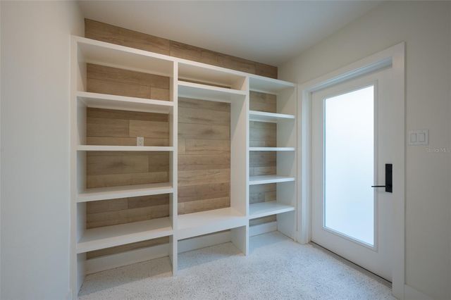 4938 COMMONWEALTH DRIVE, Sarasota, FL 34242