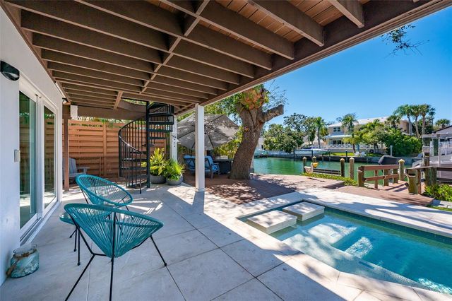 4938 COMMONWEALTH DRIVE, Sarasota, FL 34242