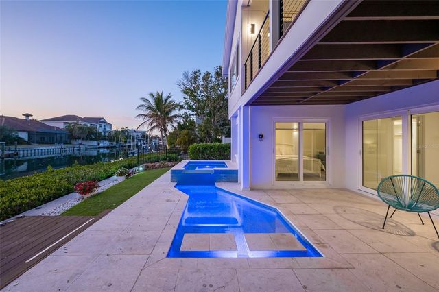 4938 COMMONWEALTH DRIVE, Sarasota, FL 34242