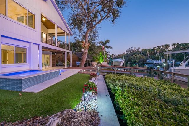 4938 COMMONWEALTH DRIVE, Sarasota, FL 34242