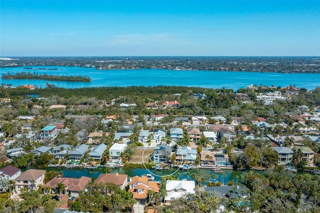 4938 COMMONWEALTH DRIVE, Sarasota, FL 34242