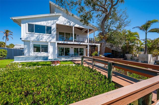 4938 COMMONWEALTH DRIVE, Sarasota, FL 34242