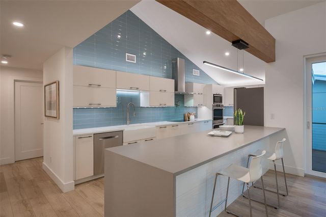 4938 COMMONWEALTH DRIVE, Sarasota, FL 34242