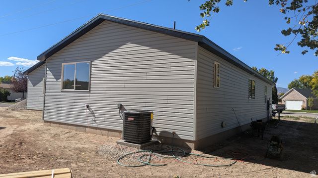 268 N SALINA CREEK DR, Salina, UT 84654