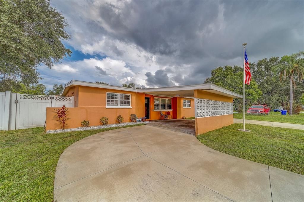 9664 GROVELAND STREET, Seminole, FL 33772