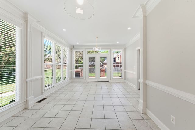 1622 Buckingham Dr, Murfreesboro, TN 37129