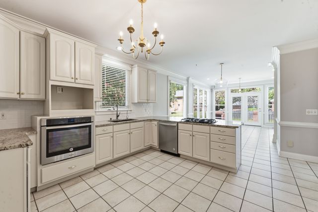 1622 Buckingham Dr, Murfreesboro, TN 37129