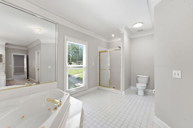 1622 Buckingham Dr, Murfreesboro, TN 37129