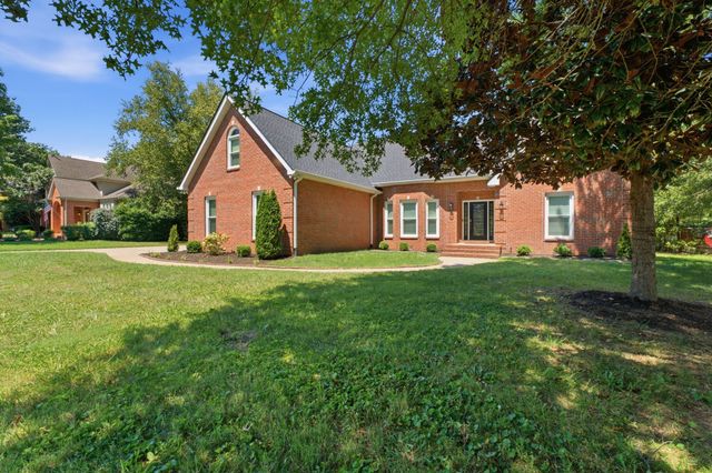 1622 Buckingham Dr, Murfreesboro, TN 37129
