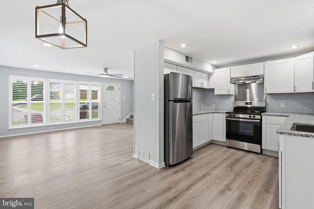 226 OXFORD CIR, Norristown, PA 19403