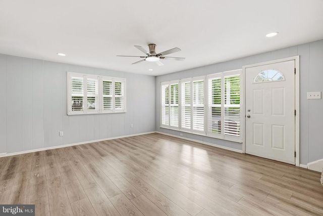 226 OXFORD CIR, Norristown, PA 19403