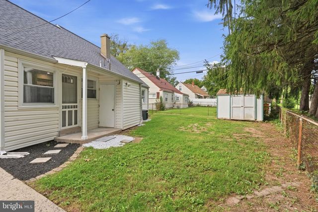 226 OXFORD CIR, Norristown, PA 19403