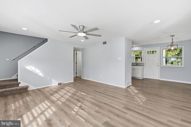 226 OXFORD CIR, Norristown, PA 19403