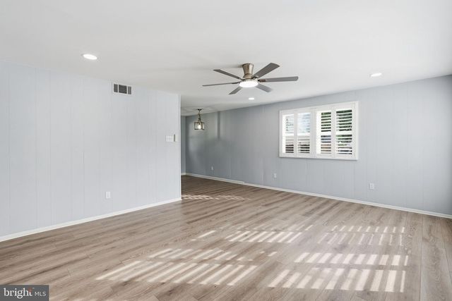 226 OXFORD CIR, Norristown, PA 19403