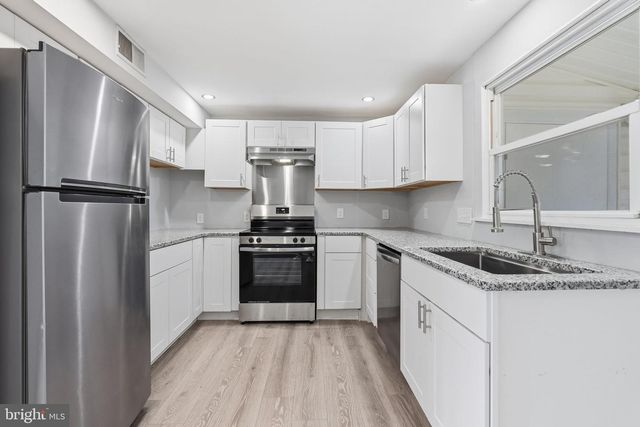 226 OXFORD CIR, Norristown, PA 19403