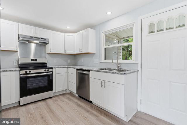 226 OXFORD CIR, Norristown, PA 19403